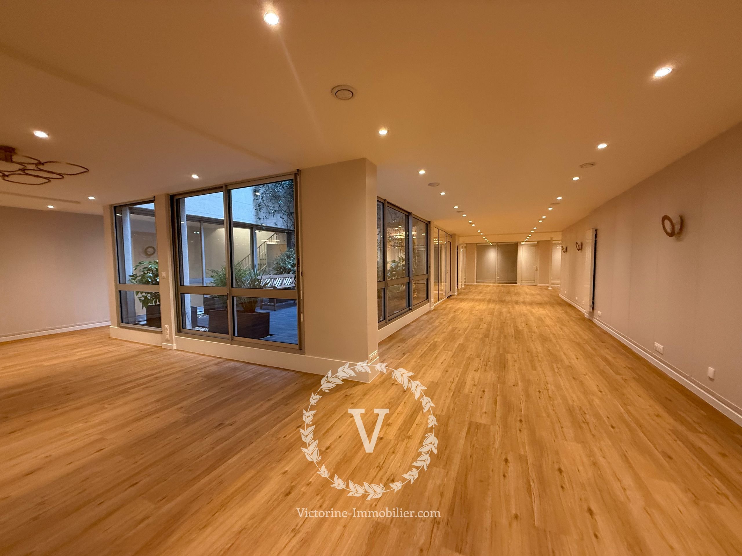 20 RUE JEAN BAPTISTE PIGALLE 75009 BUREAUX 3 69807a06cd46b5.79072374.jpg