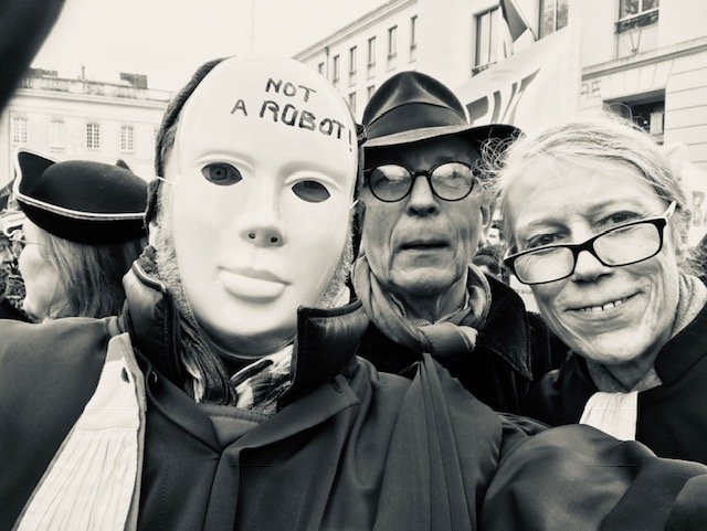 Yann Chelin 69444e9c38beb9.72654229.jpg