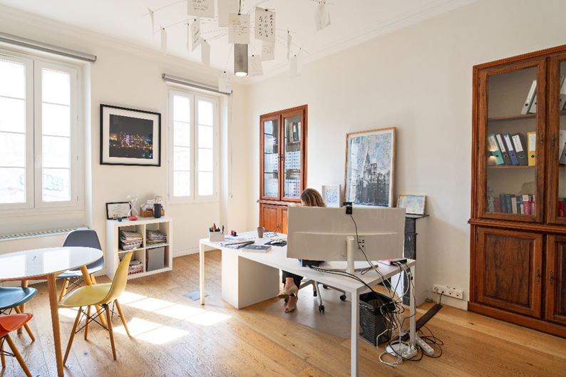 Bureau 1
