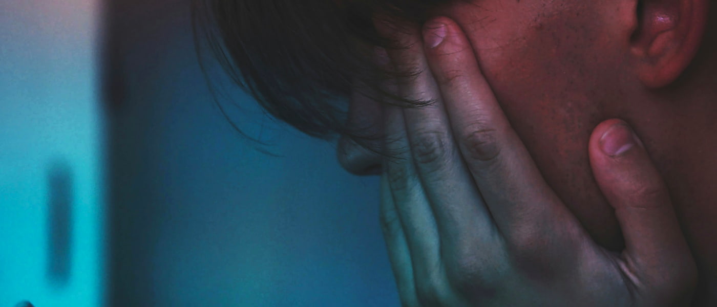 Enfant suggérant le tristesse